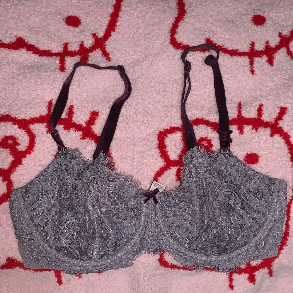 VS Elegant Lace Underwire Bra - lilac